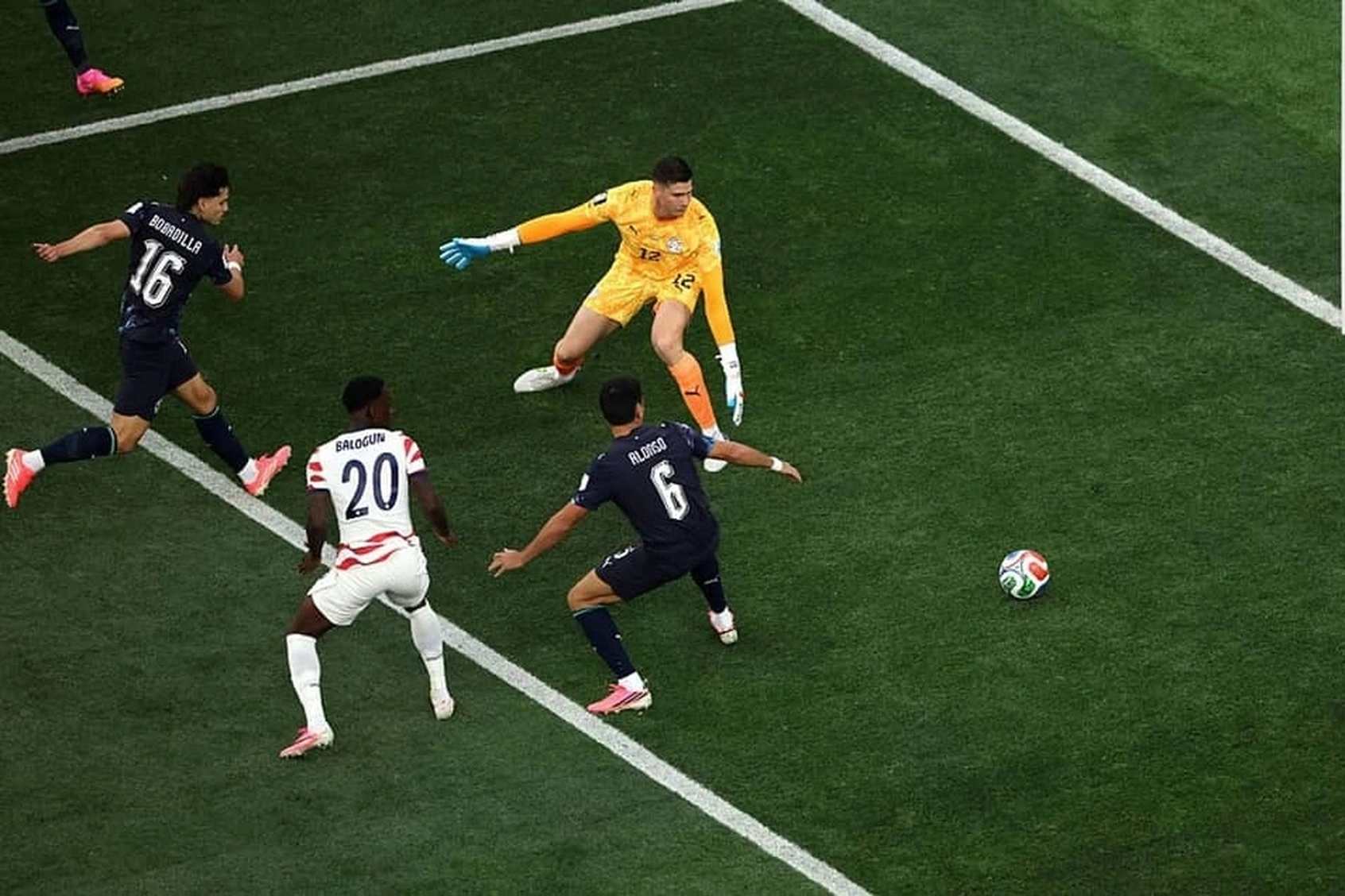 OK9: Mỹ mở màn World Cup 2026 với bàn phản lưới nhà